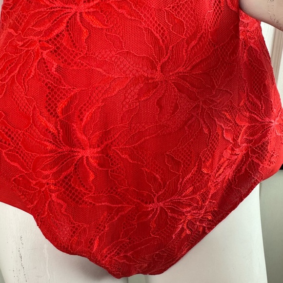 YITTY Red Lace Chemise with Scalloped V-Neck - Picture 8 of 12